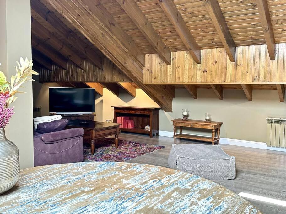 Mas Can Serra, casa a Queixans