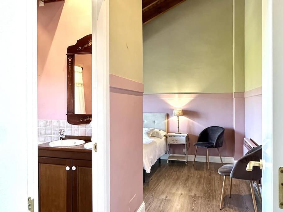 Mas Can Serra, casa a Queixans