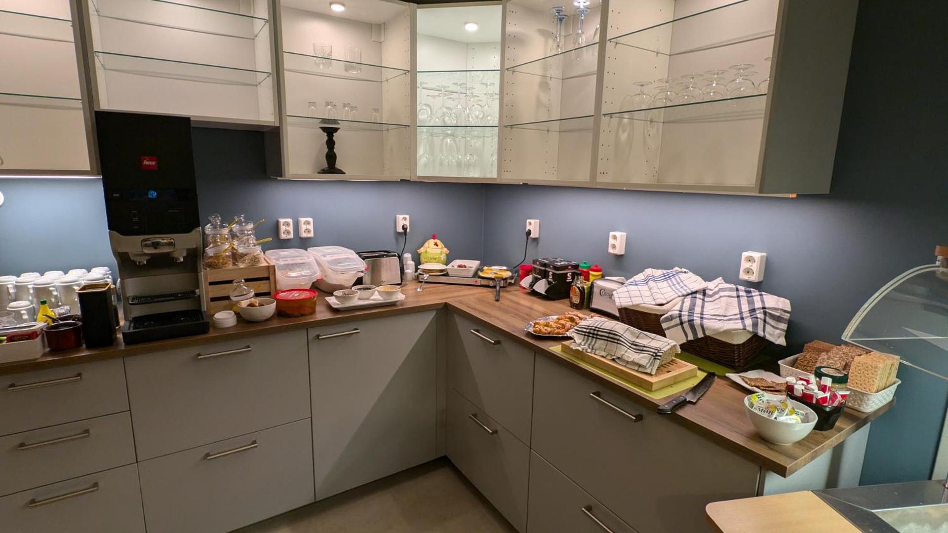 Coffee/tea facilities