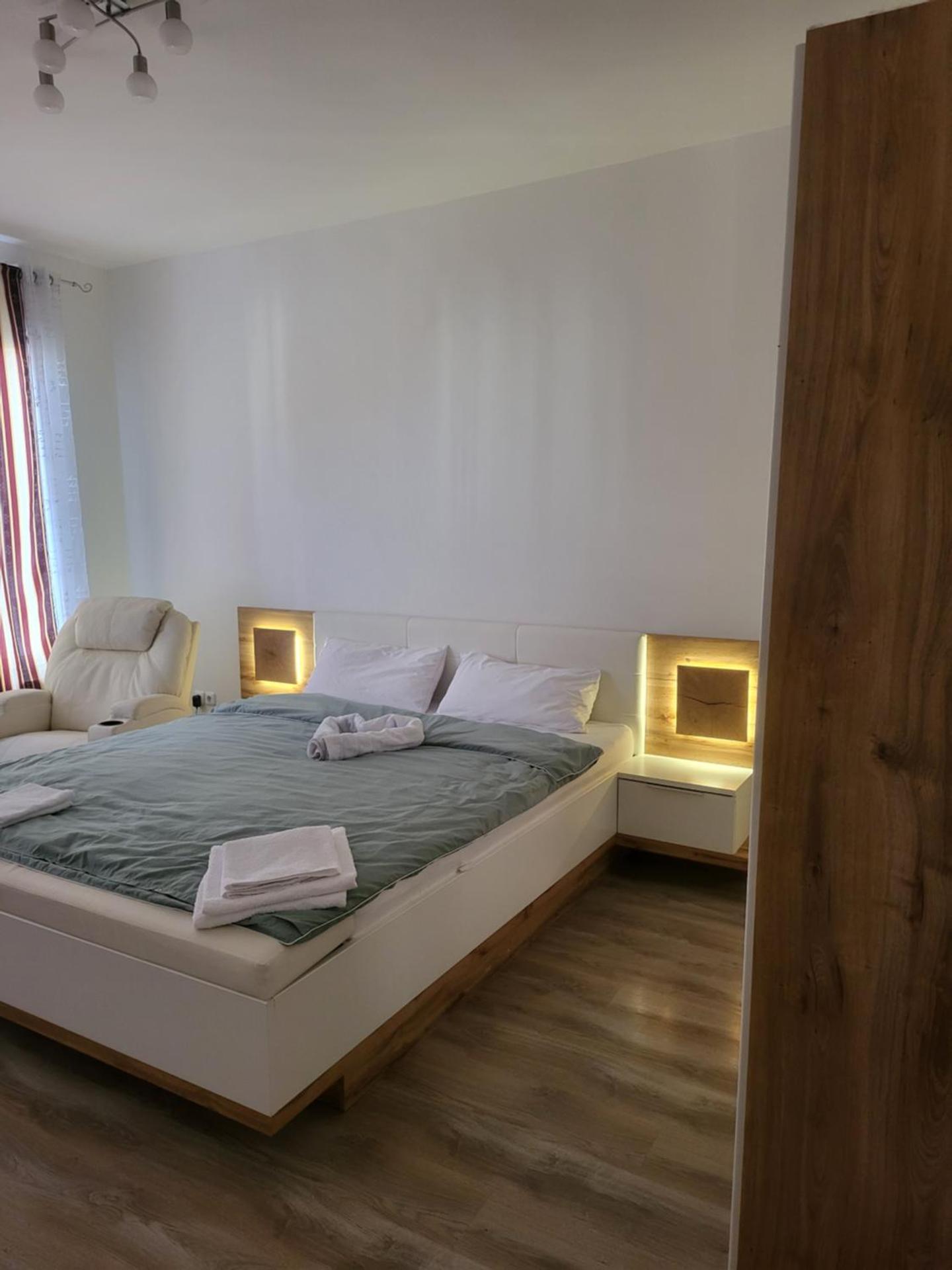 Apartments Angels o k b