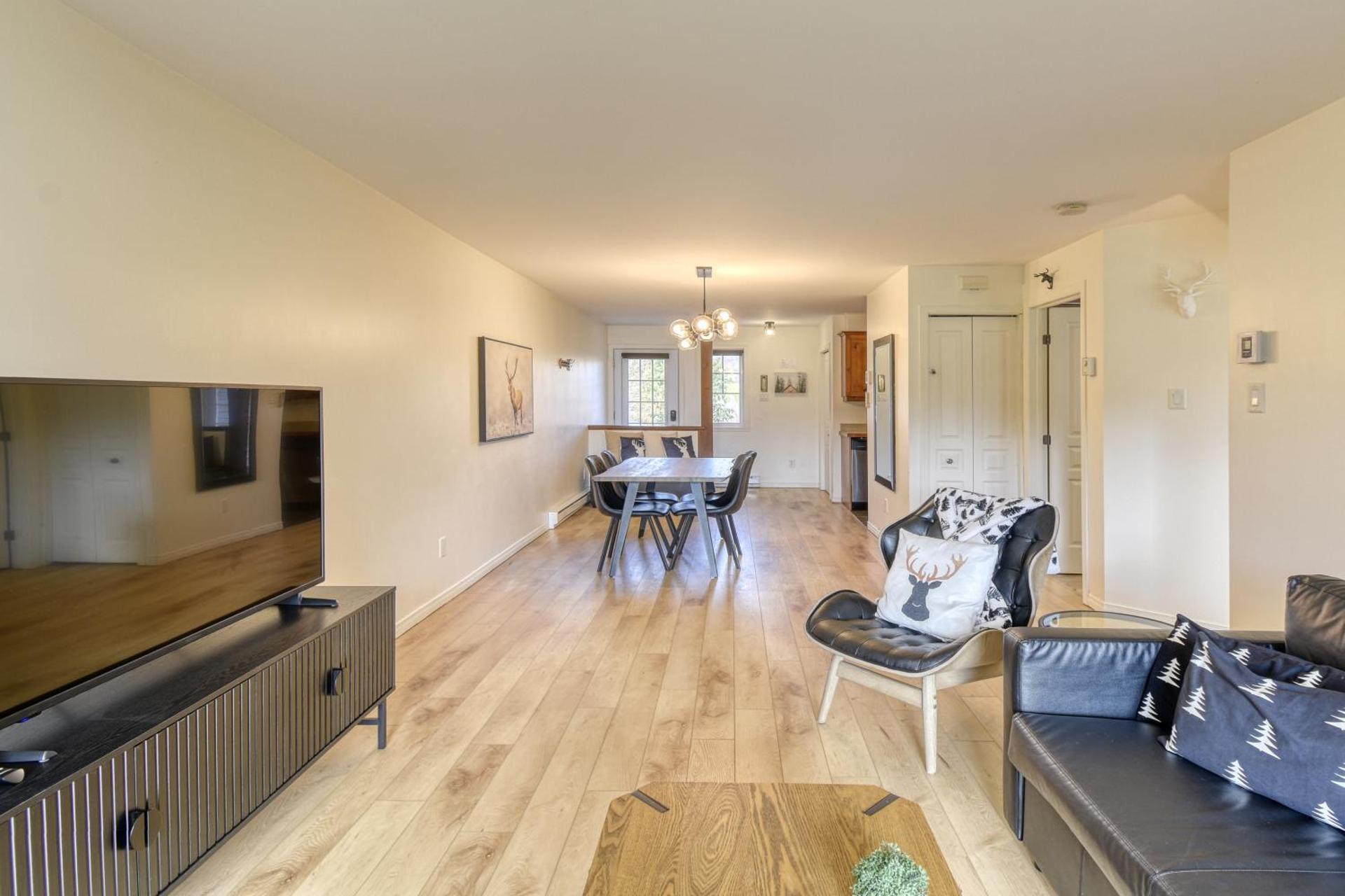 Cozy Chalet on the 9th Hole La Bête Pool Golf