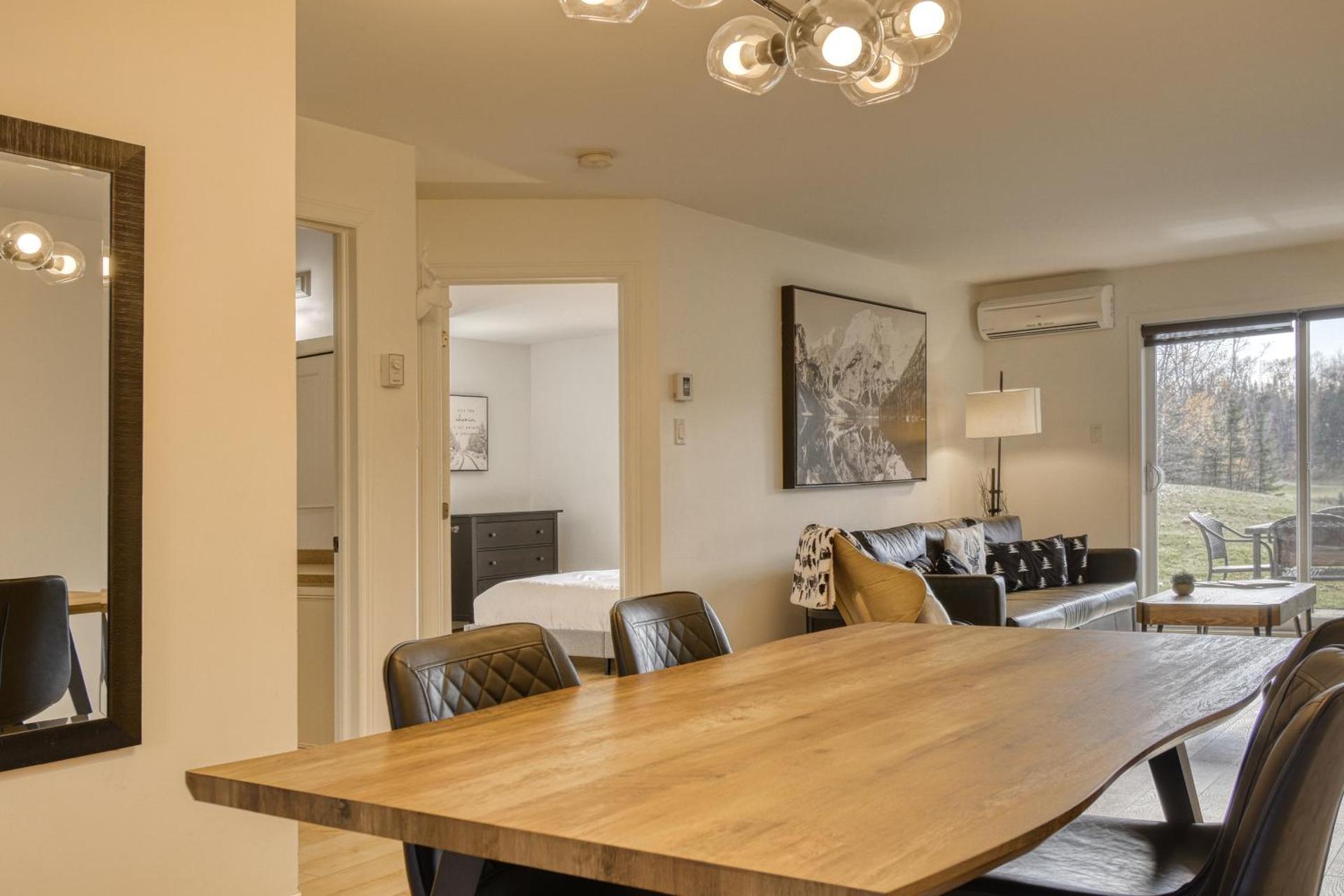 Cozy Chalet on the 9th Hole La Bête Pool Golf