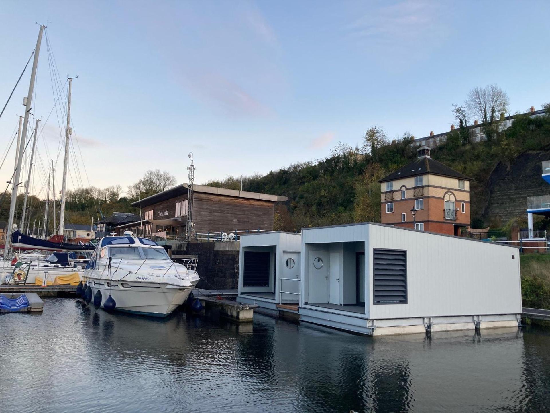 Rooms at Penarth Marina