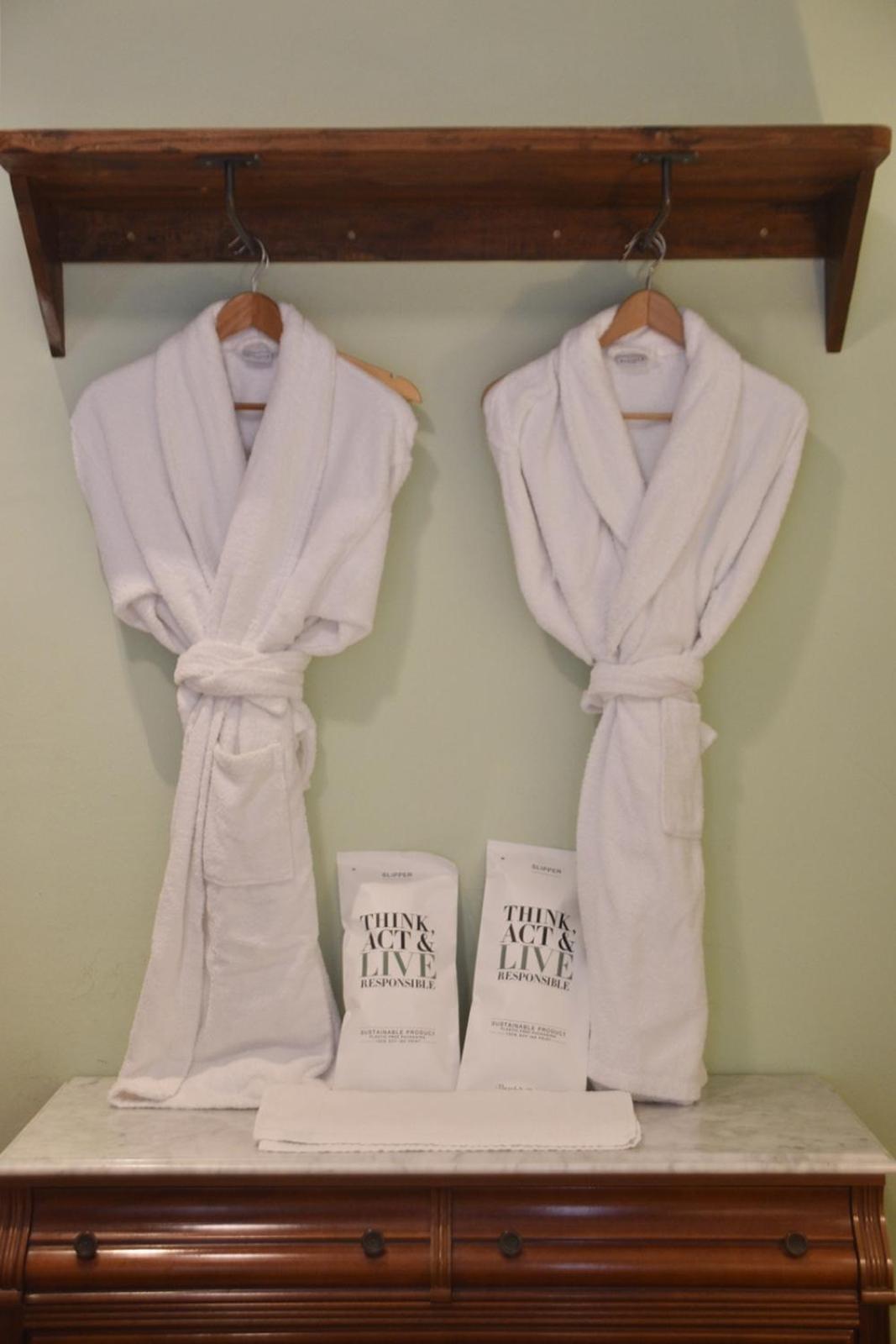 Double Room with Shared Bathroom