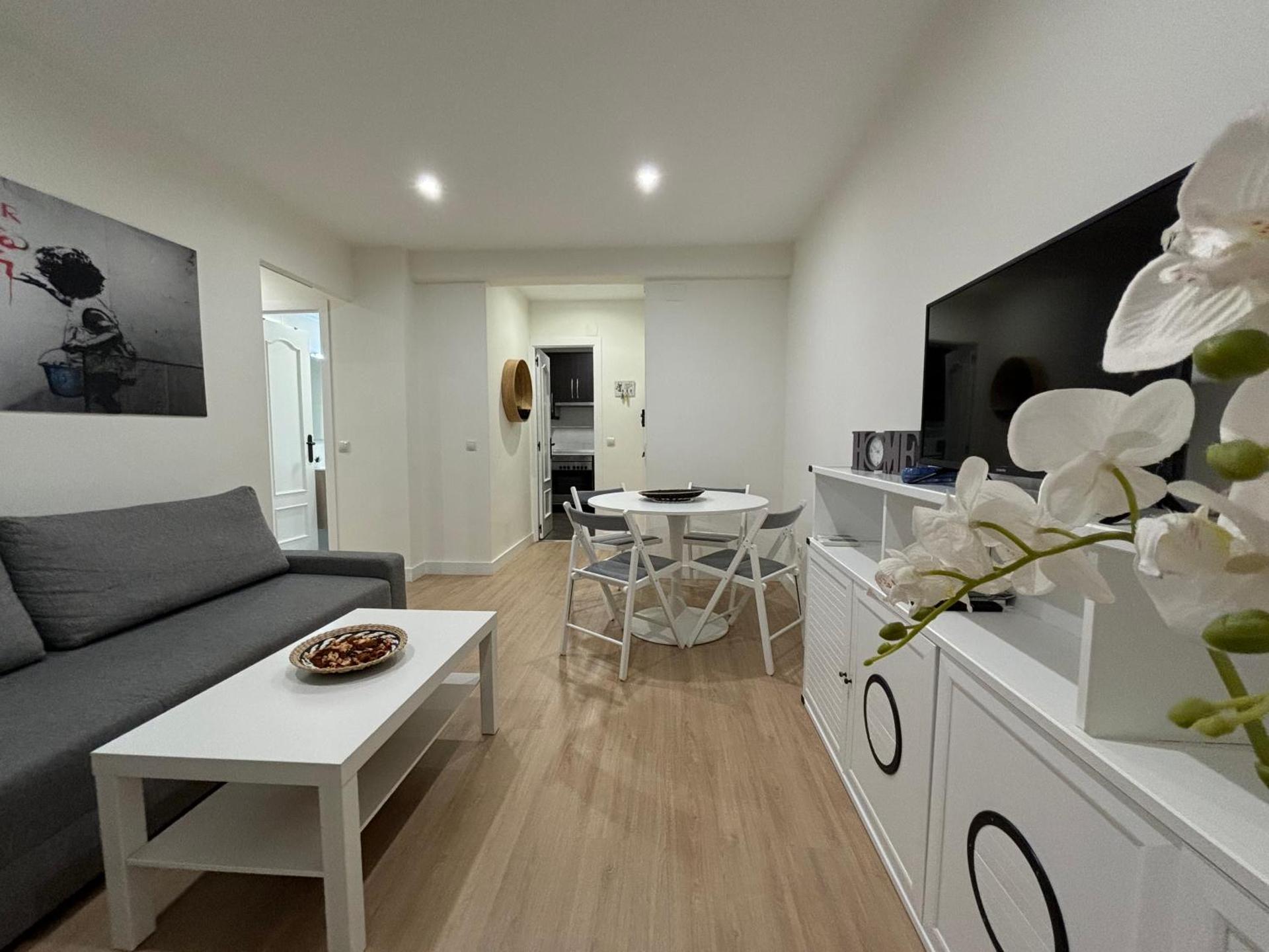 Espacioso Apartamento Familiar con terraza en Aranjuez - Confort, Tranquilidad y Netflix Incluido
