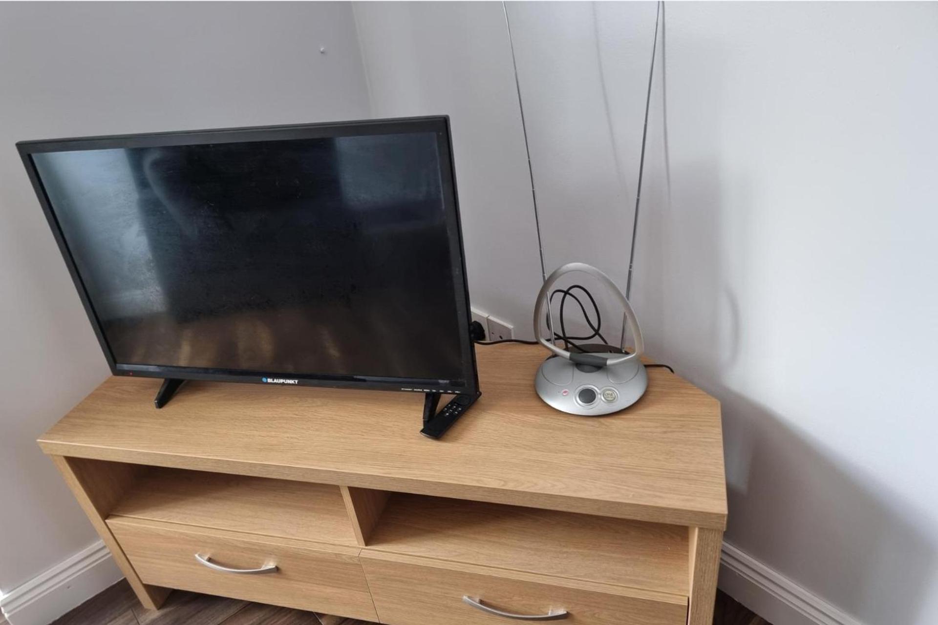 3-Beds Sleep 7 with Garden & Private Parking