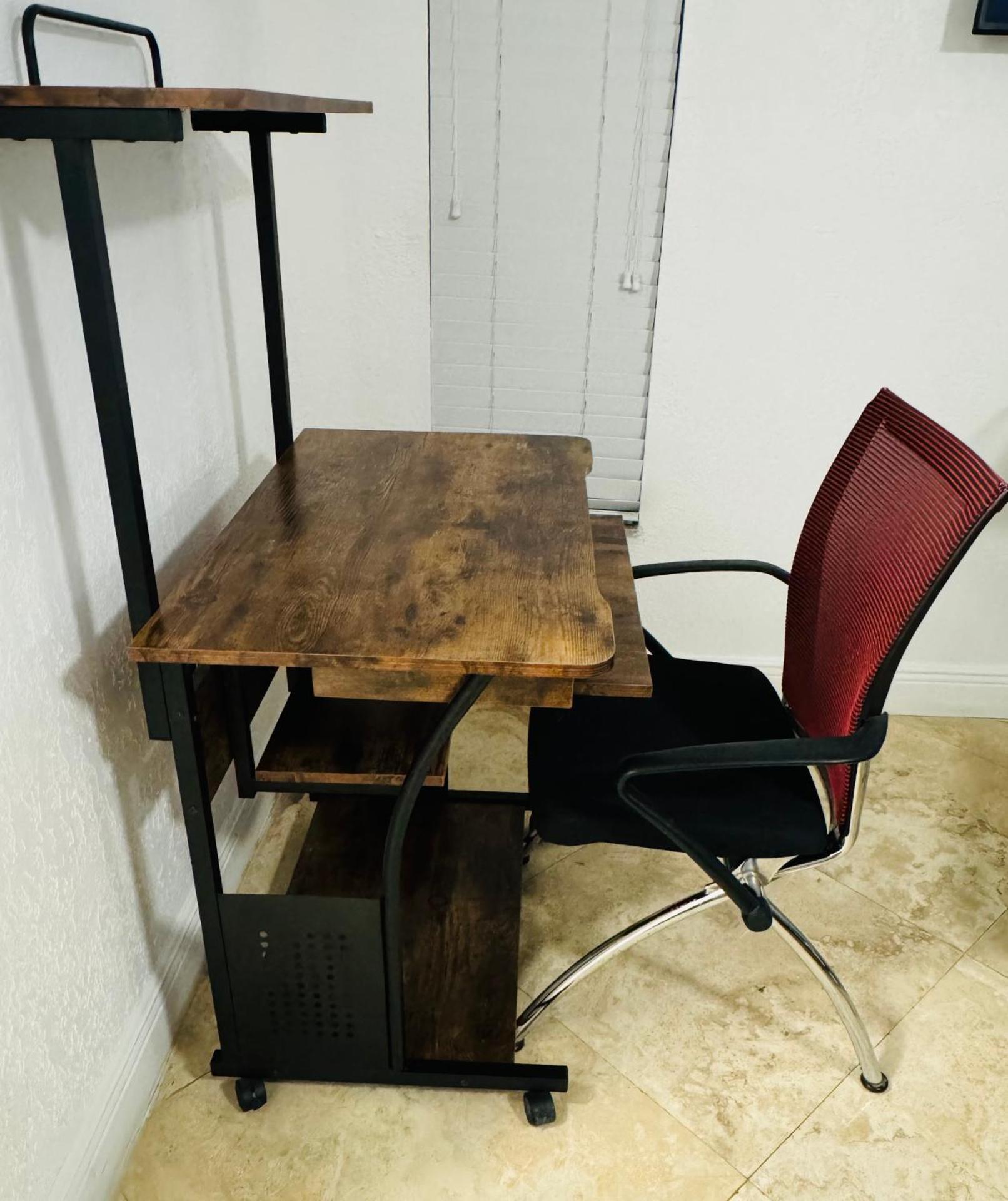 Cozy lakeside suite with private bath & entrance