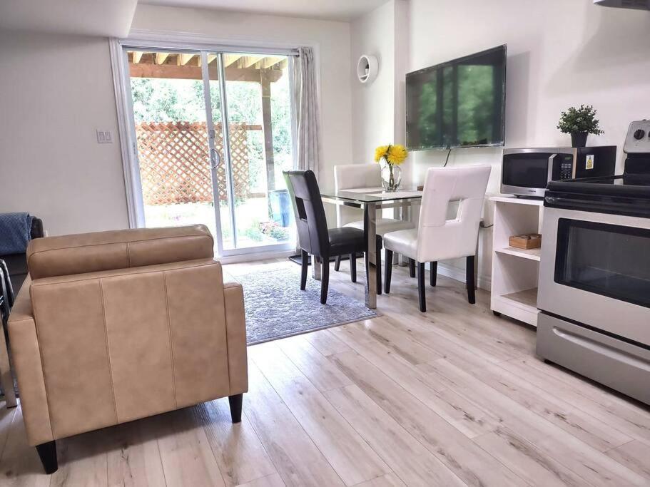 Basement Waterloo Near 24-7 Restraints