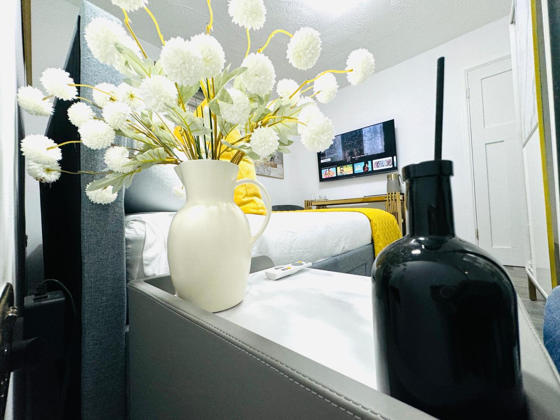 Ensuite Luxury Bedroom In Purfleet