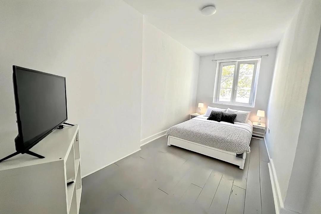 Rive Gauche F centre - gare - aéroport