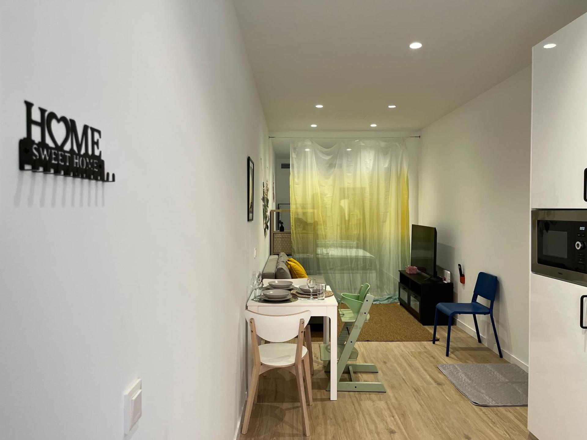 Quiet room in a park close to the sea & beach & subway No-4