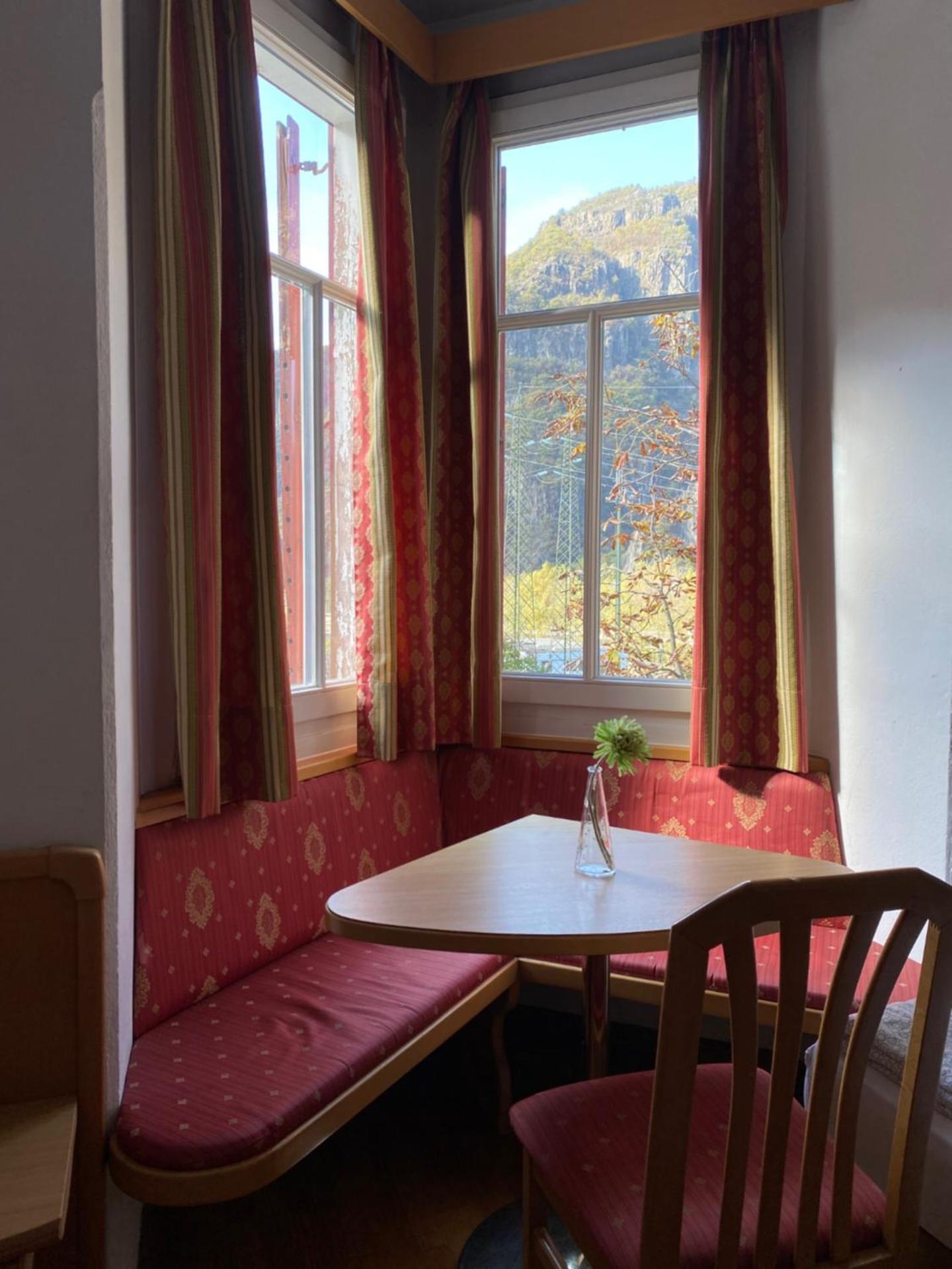 Vintage Castle "Schlosshof " Biker Hotel & B&B