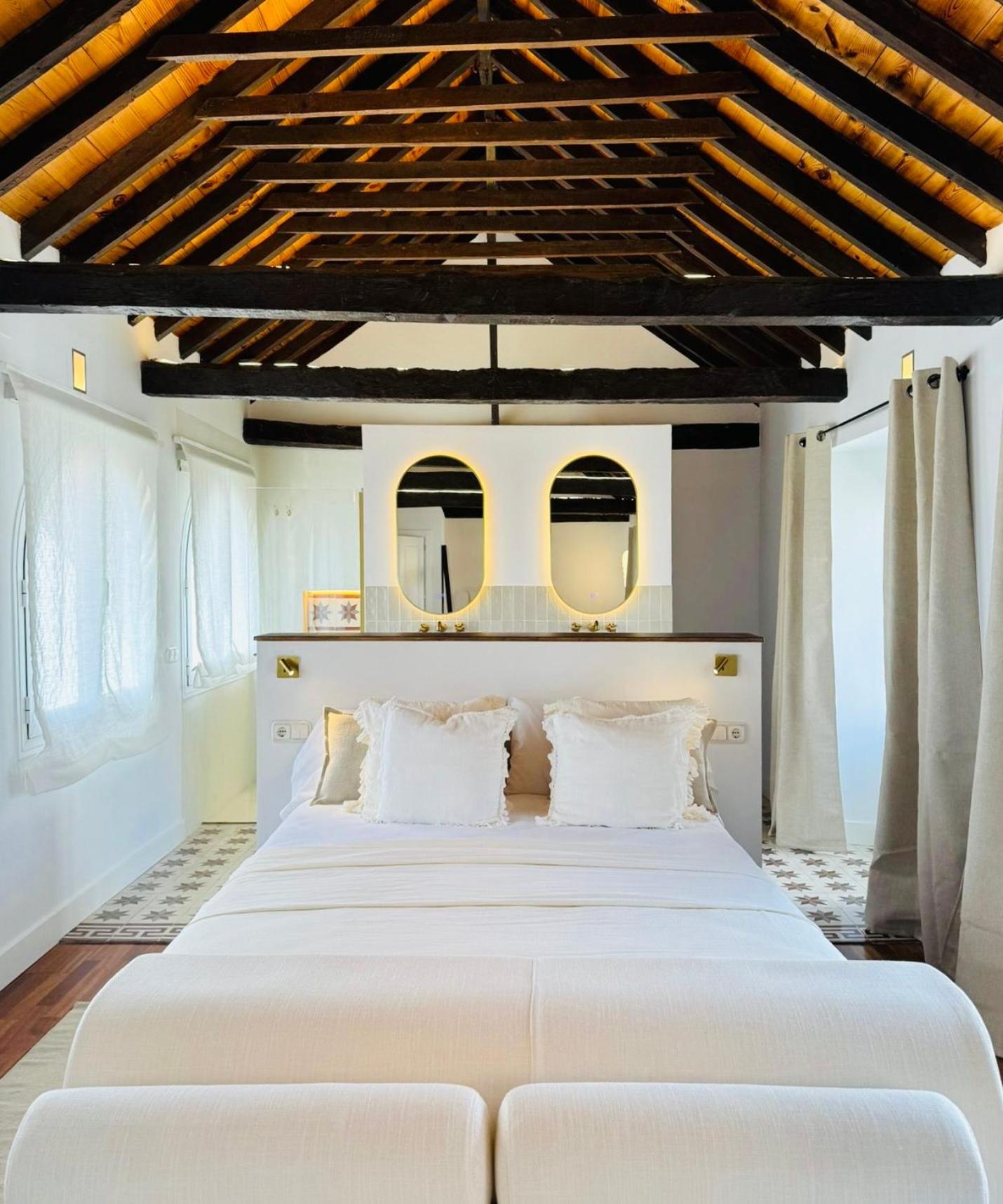 PUERTA de la AXARQUIA HOTEL BOUTIQUE