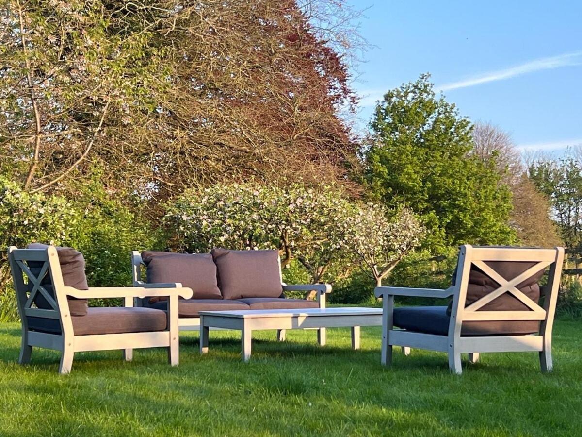 Kings Cottage - Heart of the Deverills - EV Point