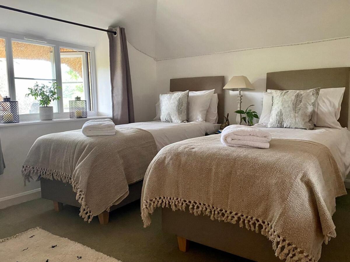 Kings Cottage - Heart of the Deverills - EV Point