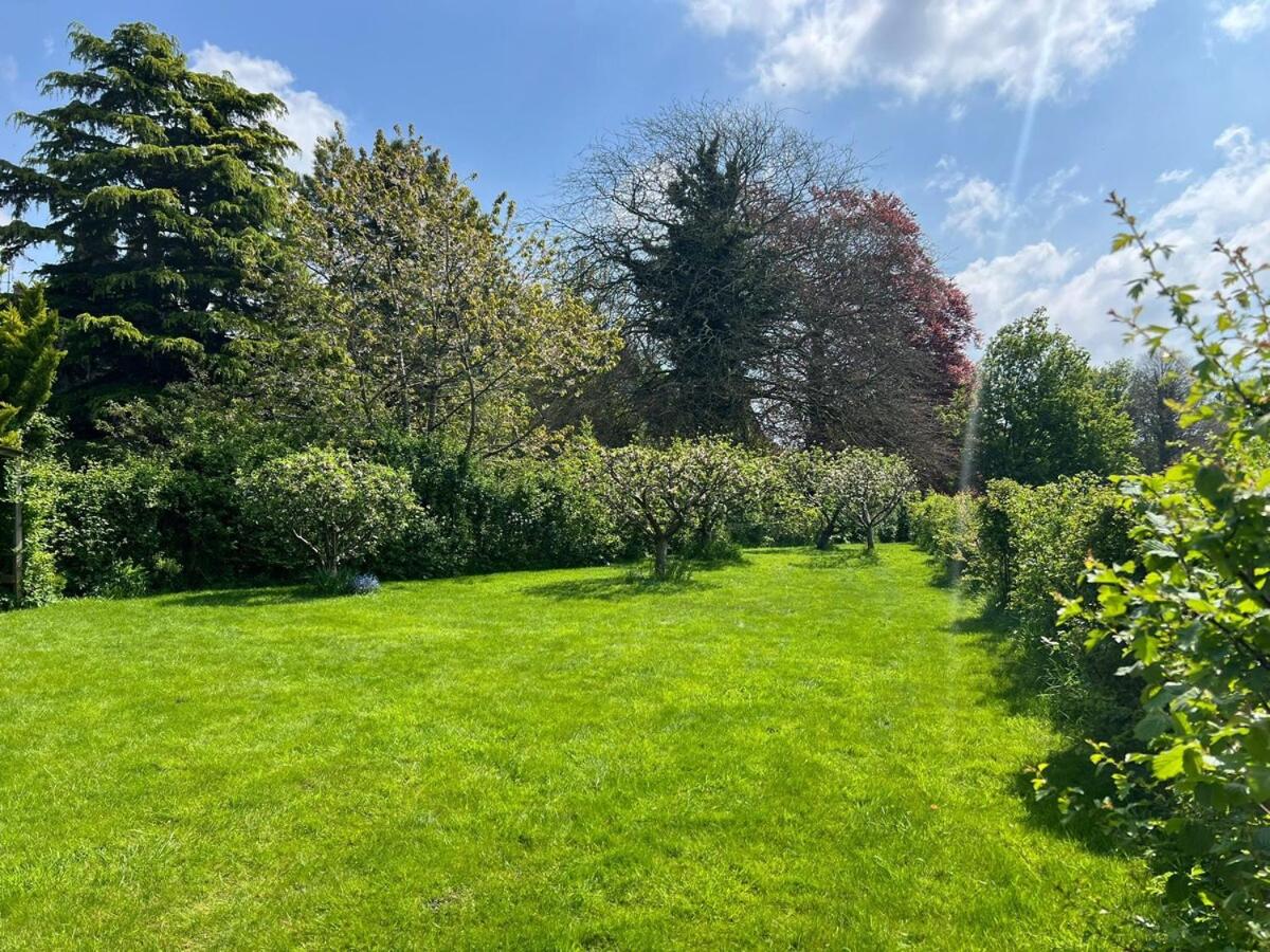 Kings Cottage - Heart of the Deverills - EV Point