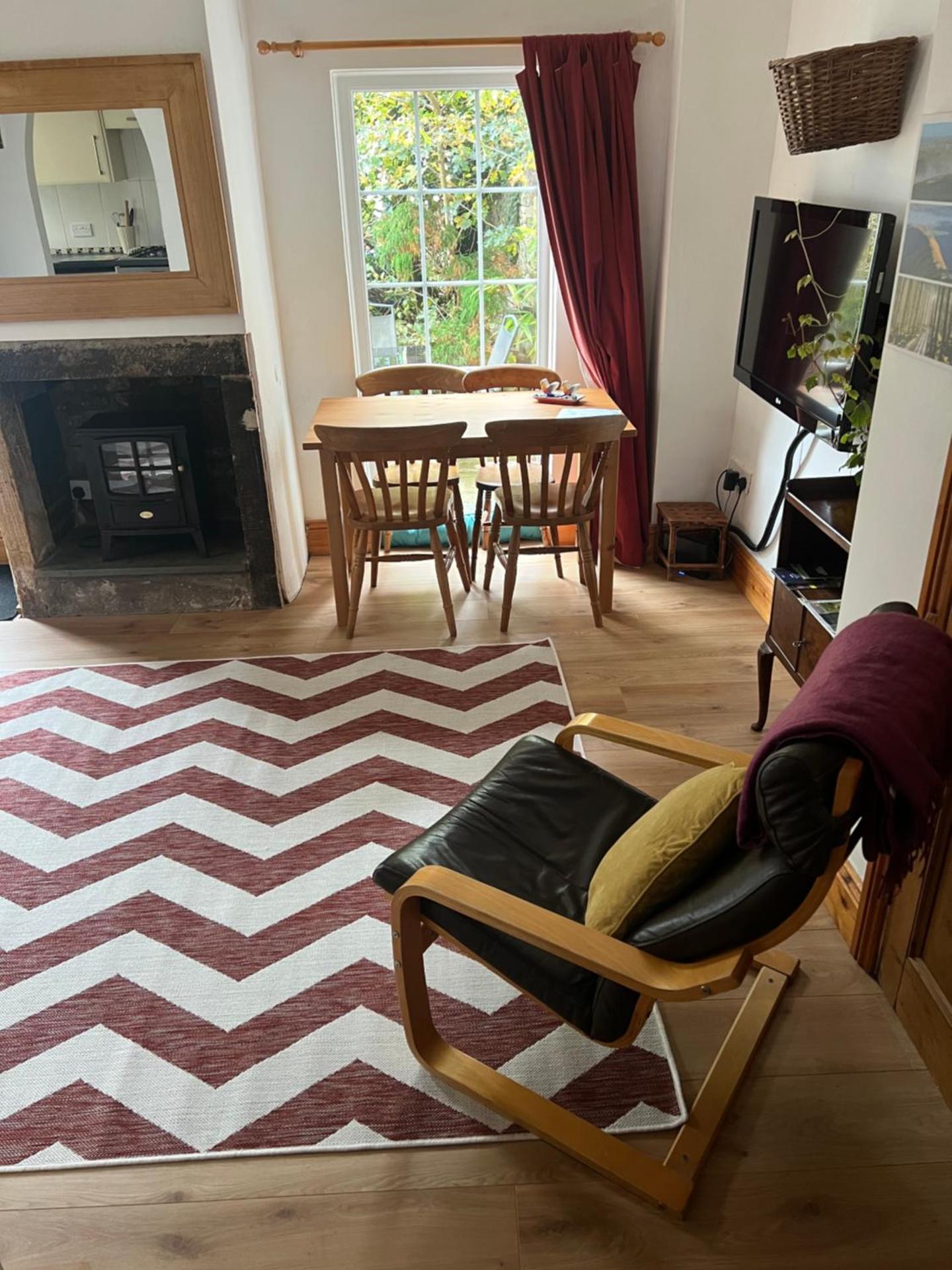 Robinsons Cottage, central and quiet