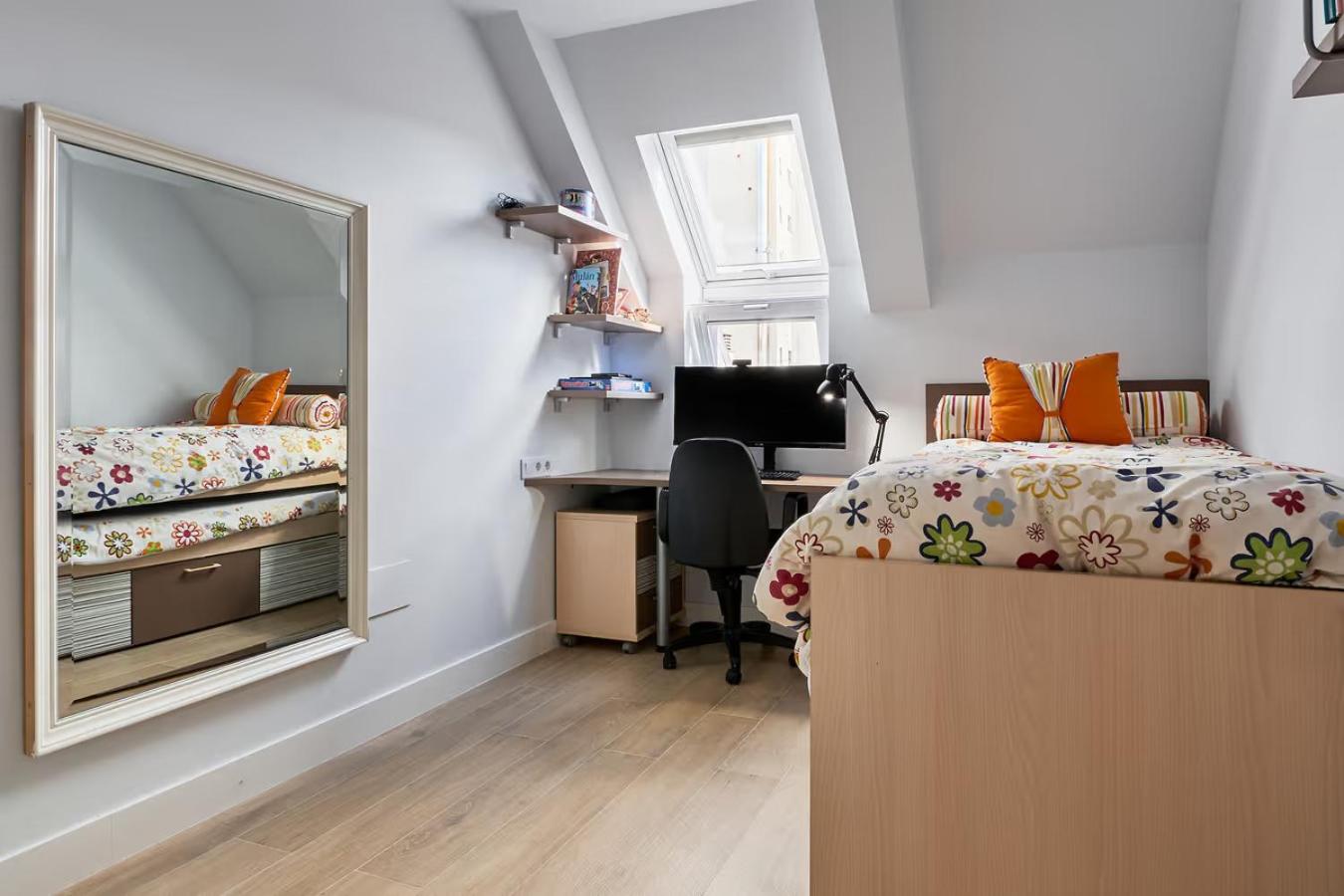 Alojamiento NUEVO en el centro de León - Edificio RVM