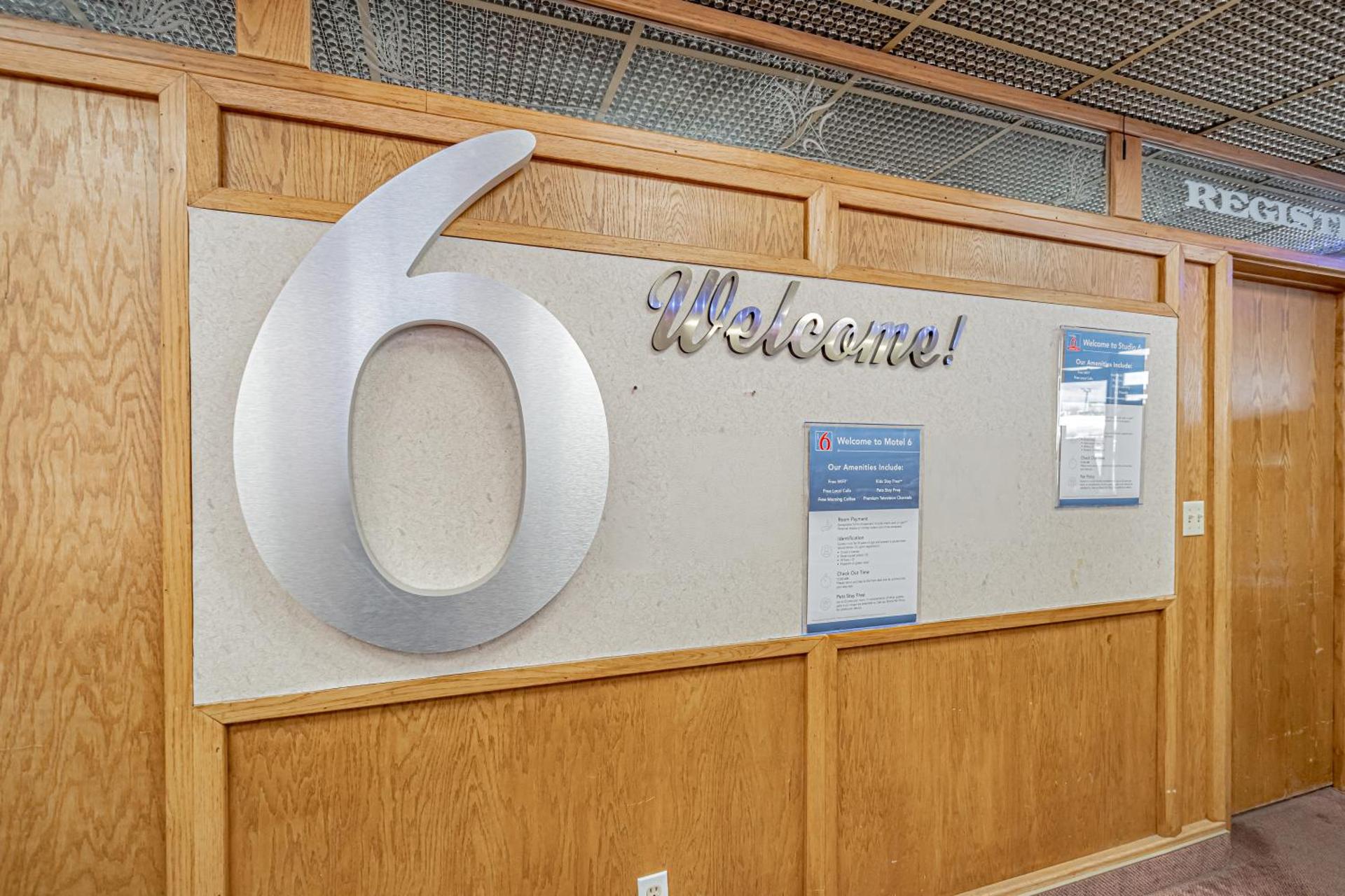 Logo/Certificate/Sign