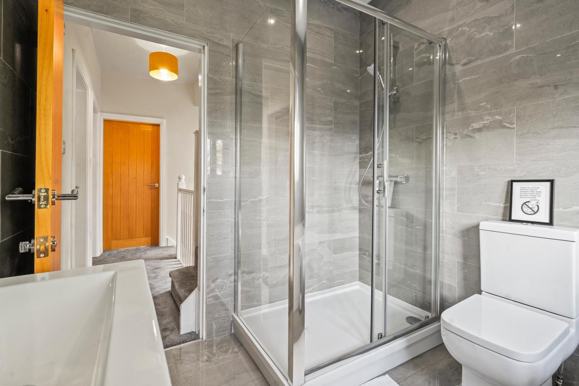 LUXURIOUS HOLIDAY HOME Bolton