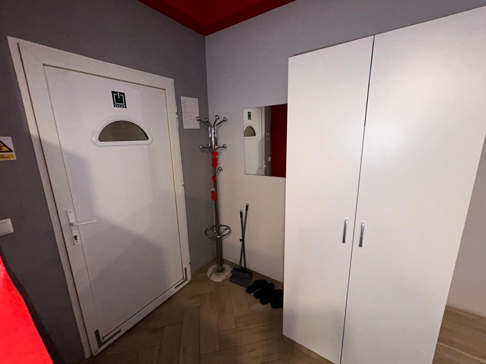 King Studio with Sofa Bed