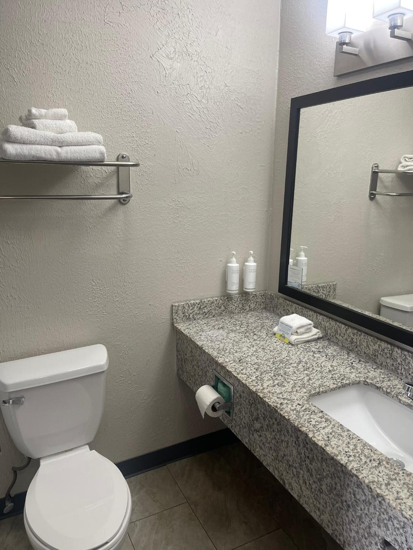 Deluxe Queen Room with Two Queen Beds - Non-Smoking