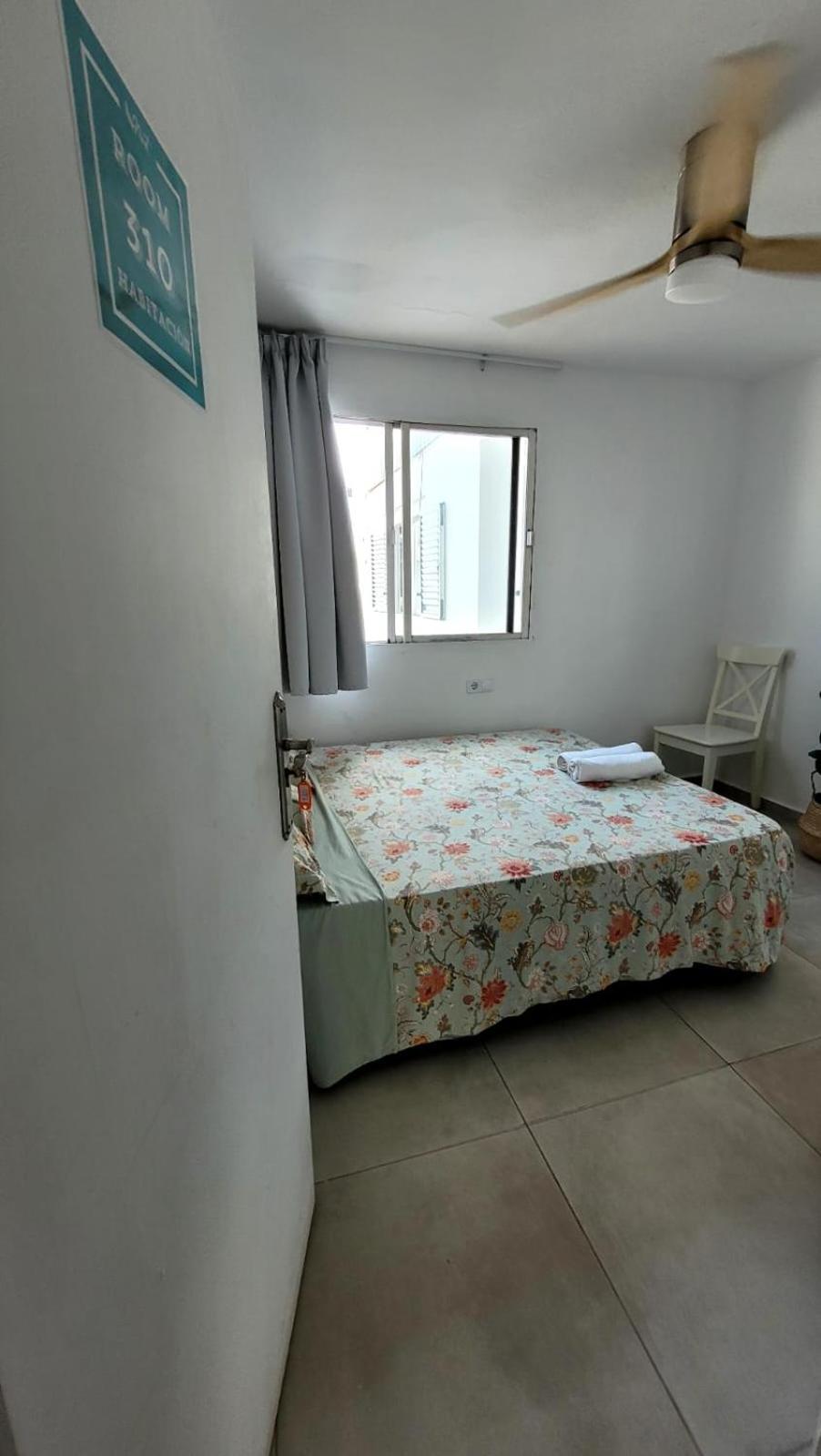 Double Room with Shared Toilet