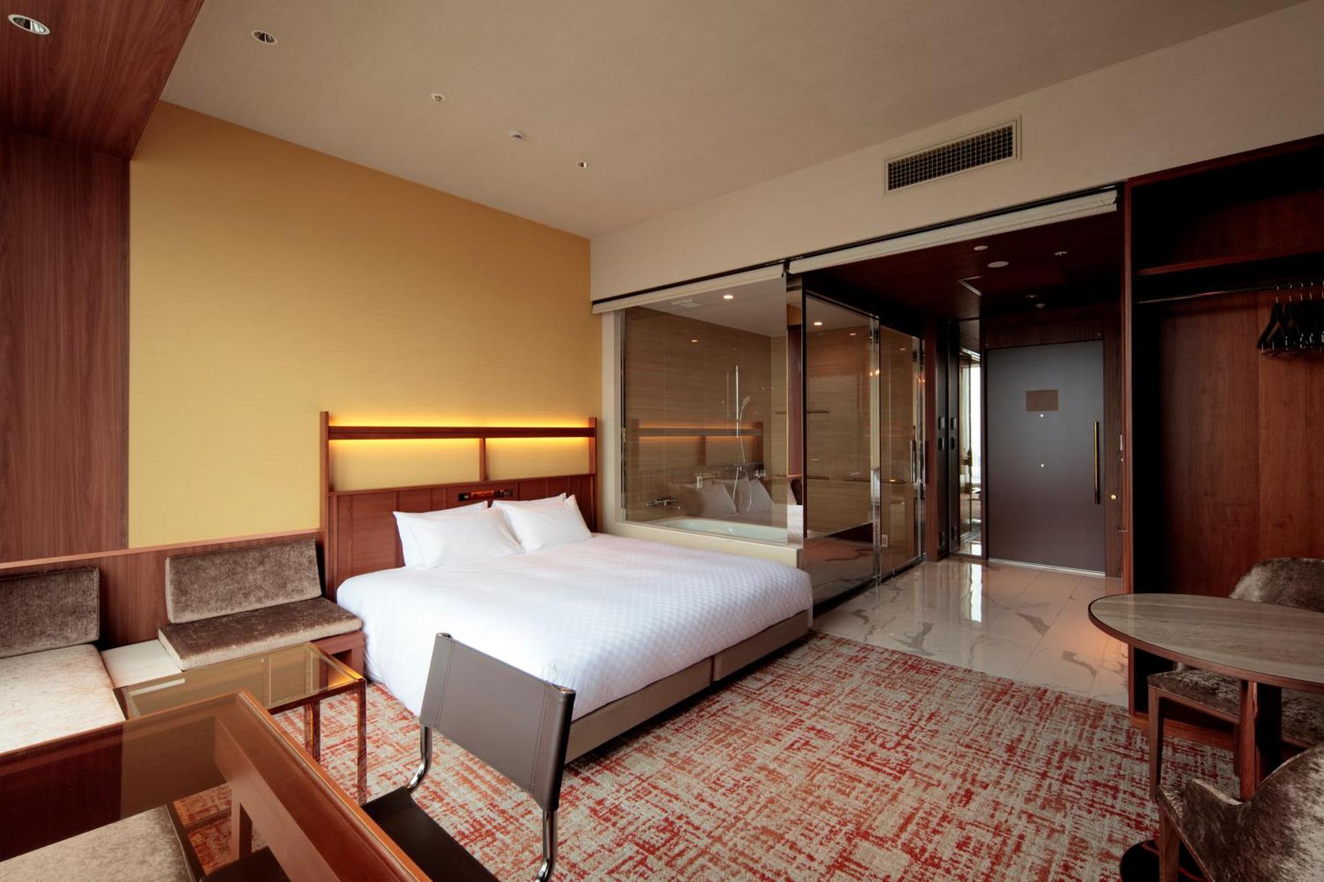 Premium King Room - Disability Access - Non-Smoking