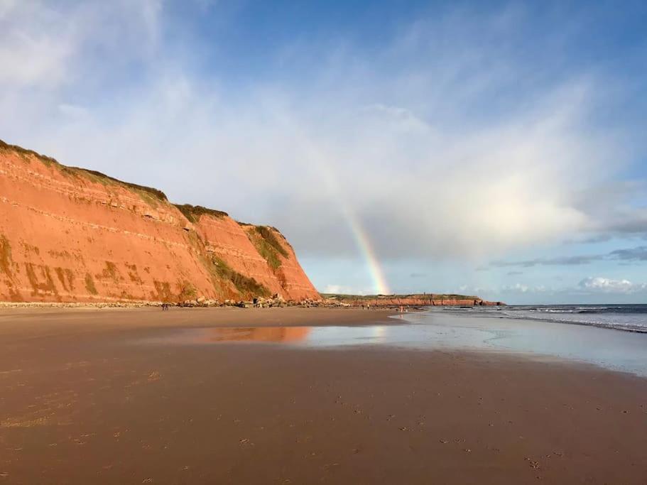 Stunning Georgian Town house with Open Fire, Piano & Games Room