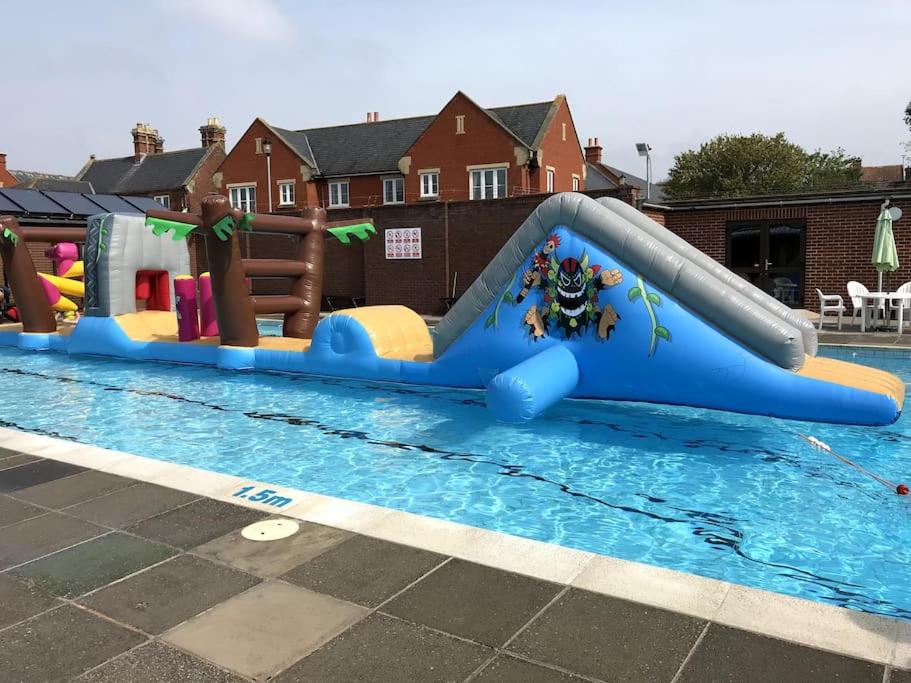 Stunning Georgian Town house with Open Fire, Piano & Games Room