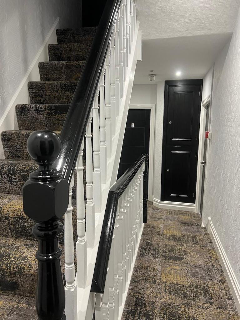 Brynhyfryd Guest House