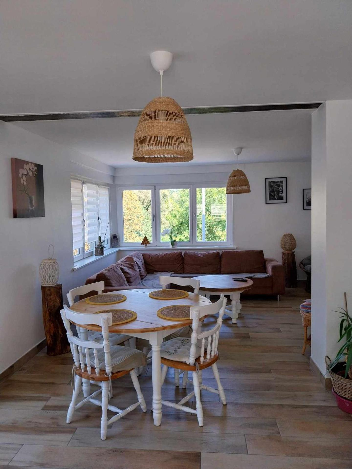 LE BORD DE SARRE avec PARKING PRIVATIF