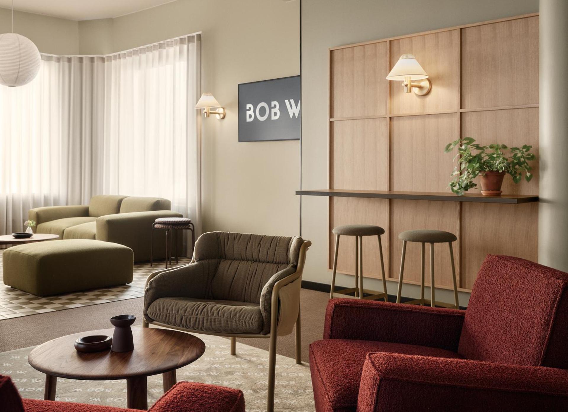 Communal lounge/ TV room