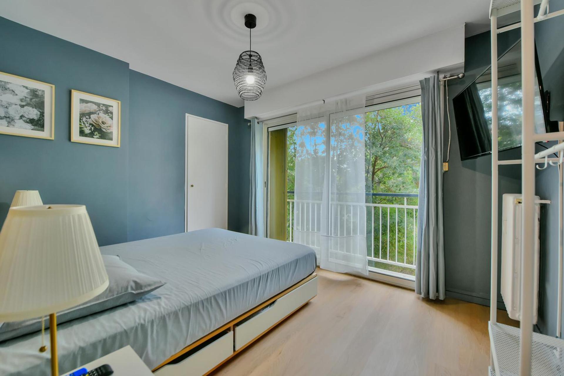 Le Sun Valley - Vidéoprojecteur et Terrasse Zen