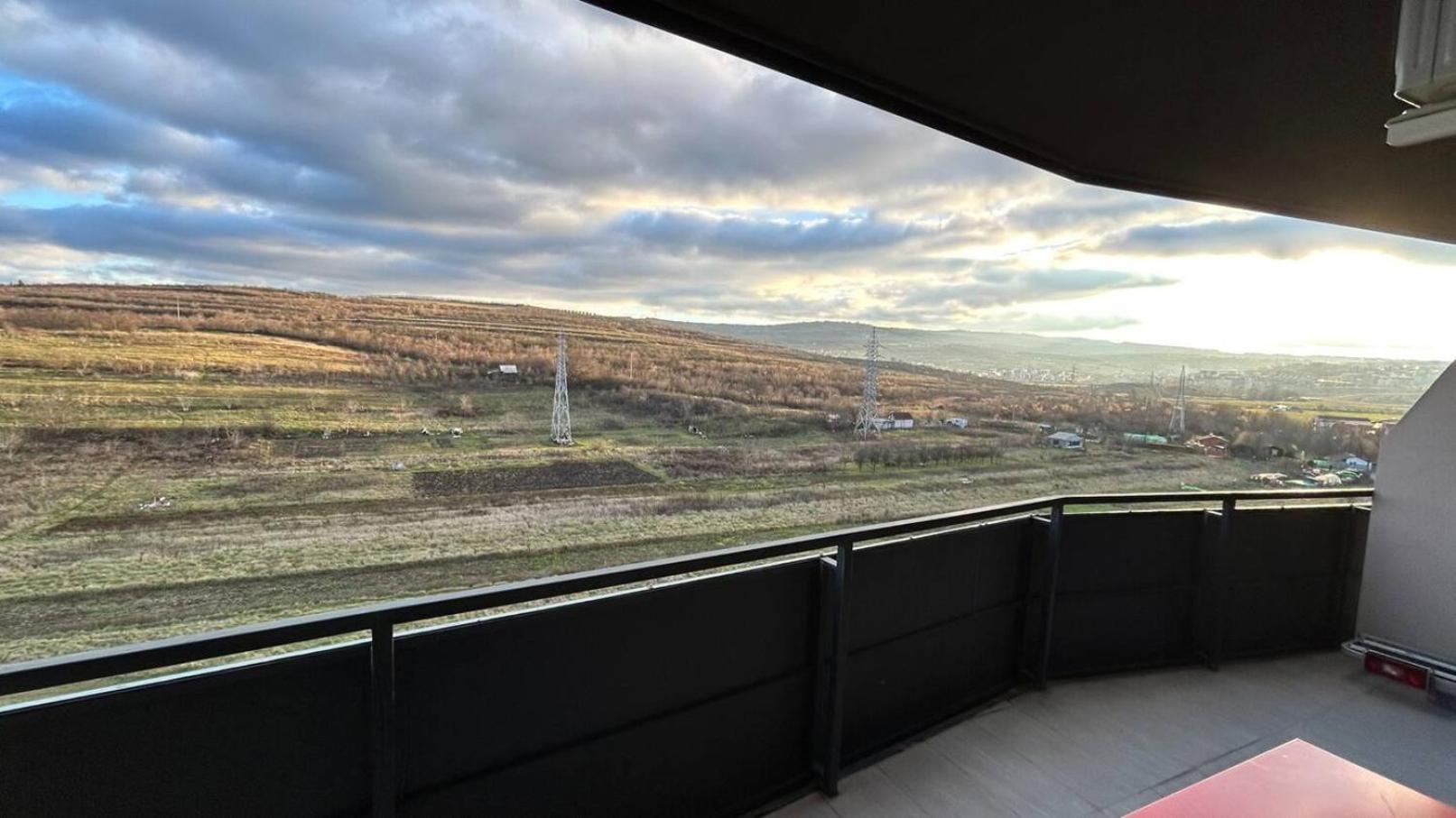 The Comfy Nest - Parking, King Size Bed, Smart TV