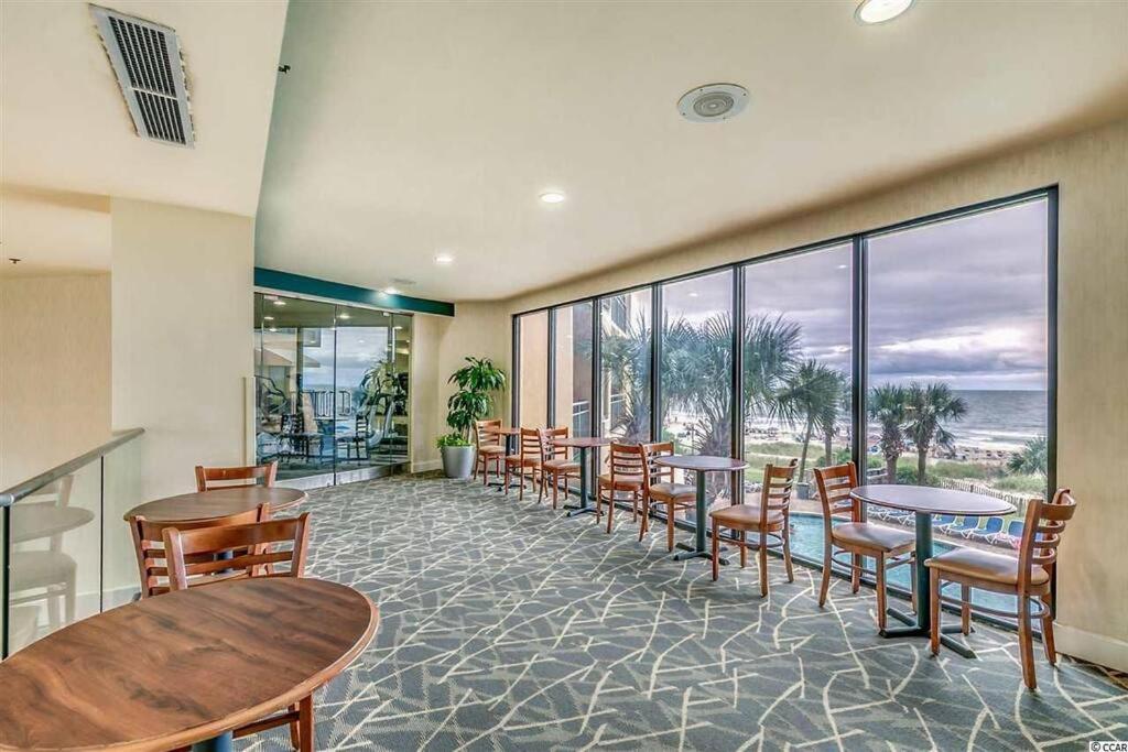 WINTER RATES! Supreme Oceanfront Studio, Dogs OK! 1126