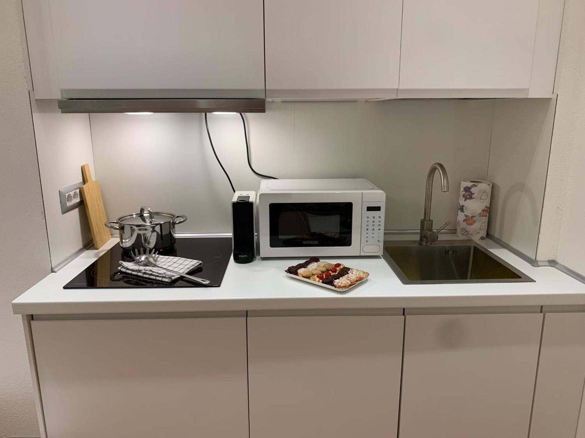 Kitchen or kitchenette