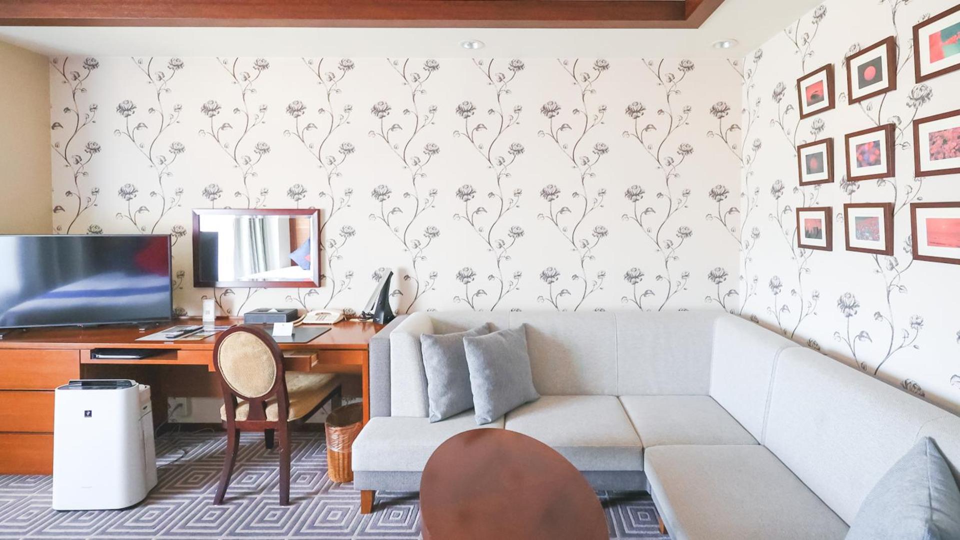 Photo of the whole room