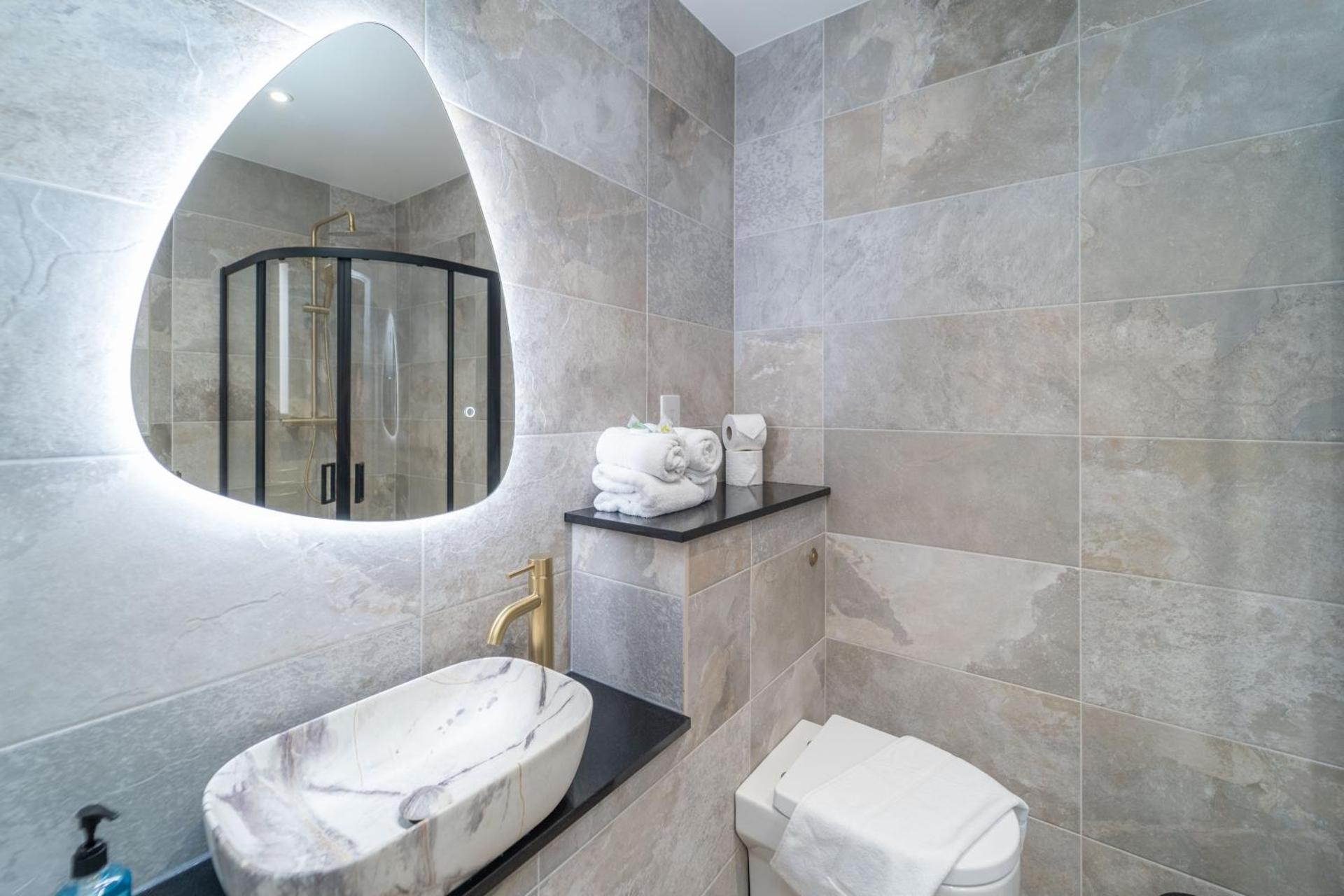 Deluxe Double Studio