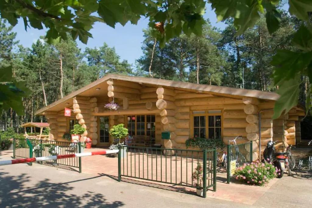 Luxe groot chalet voor 6 personen op de Veluwe!