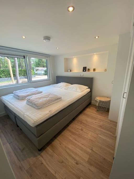 Luxe groot chalet voor 6 personen op de Veluwe!