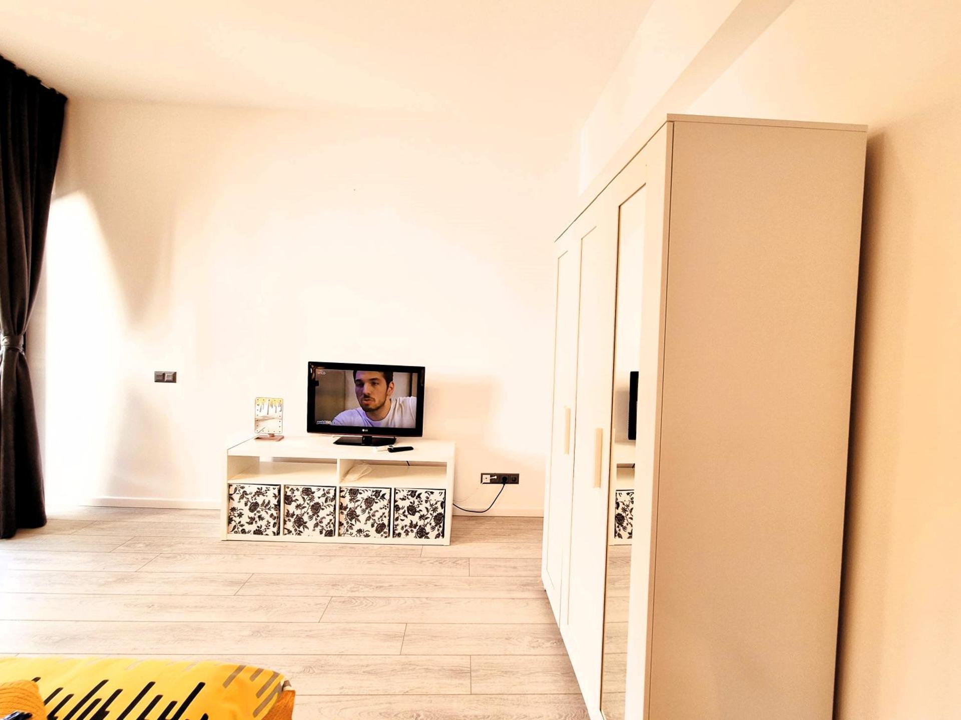 Central Old Town Oasis - Ap 5