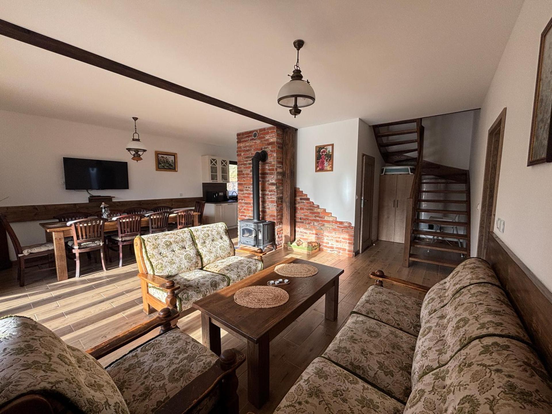 Communal lounge/ TV room