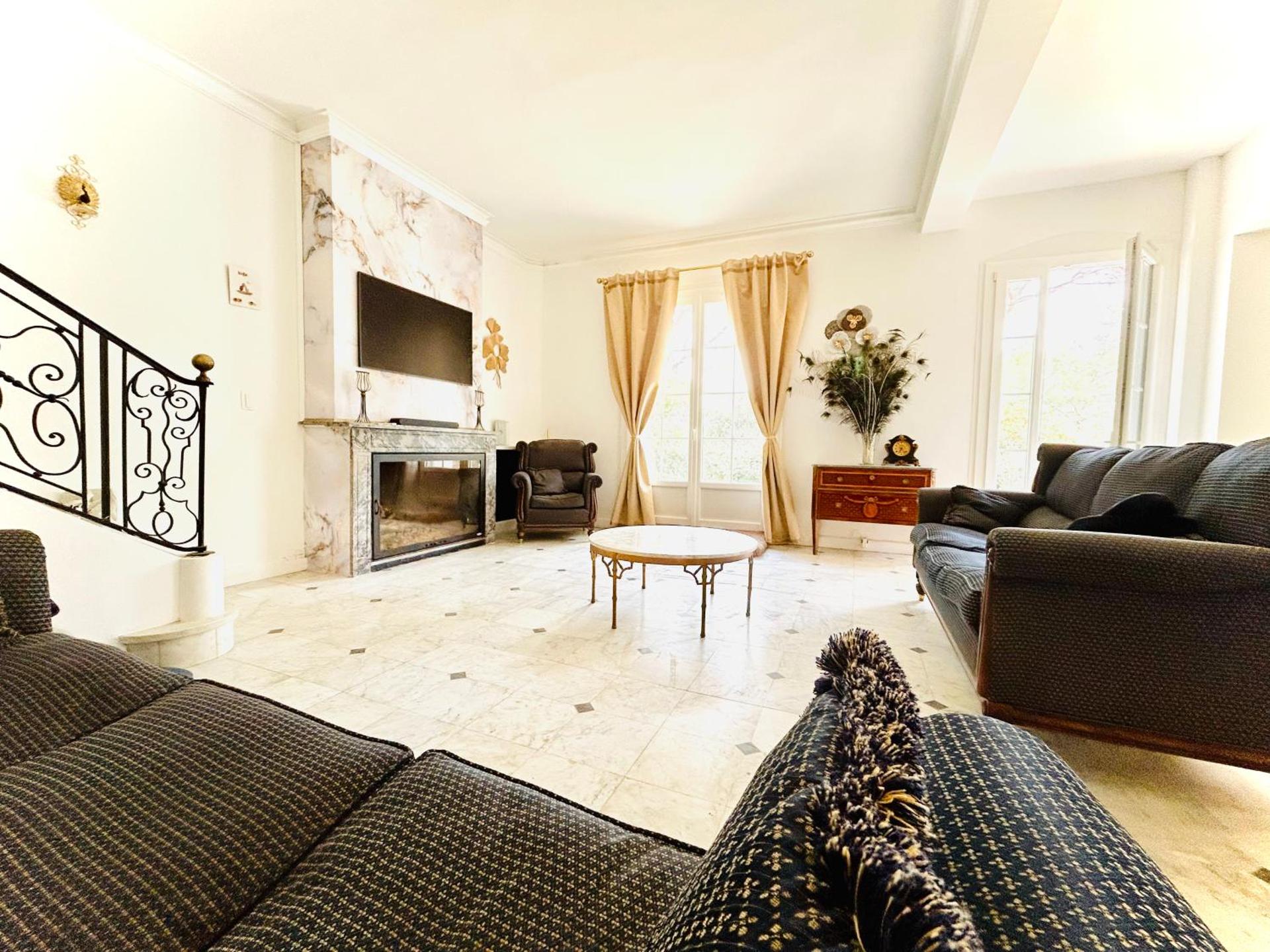 Maison de maître dans la nature