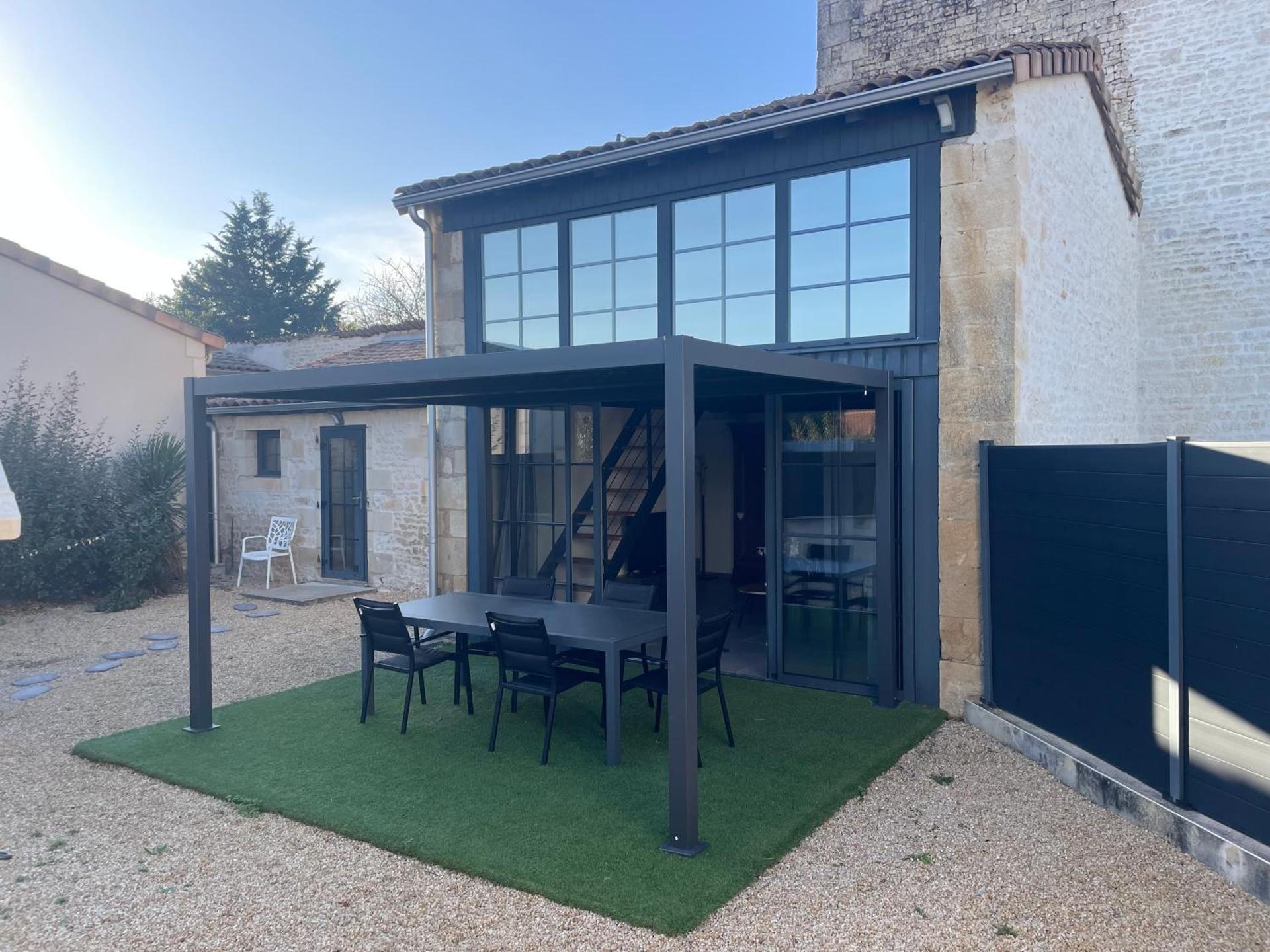 Maison chaleureuse avec parking sur place