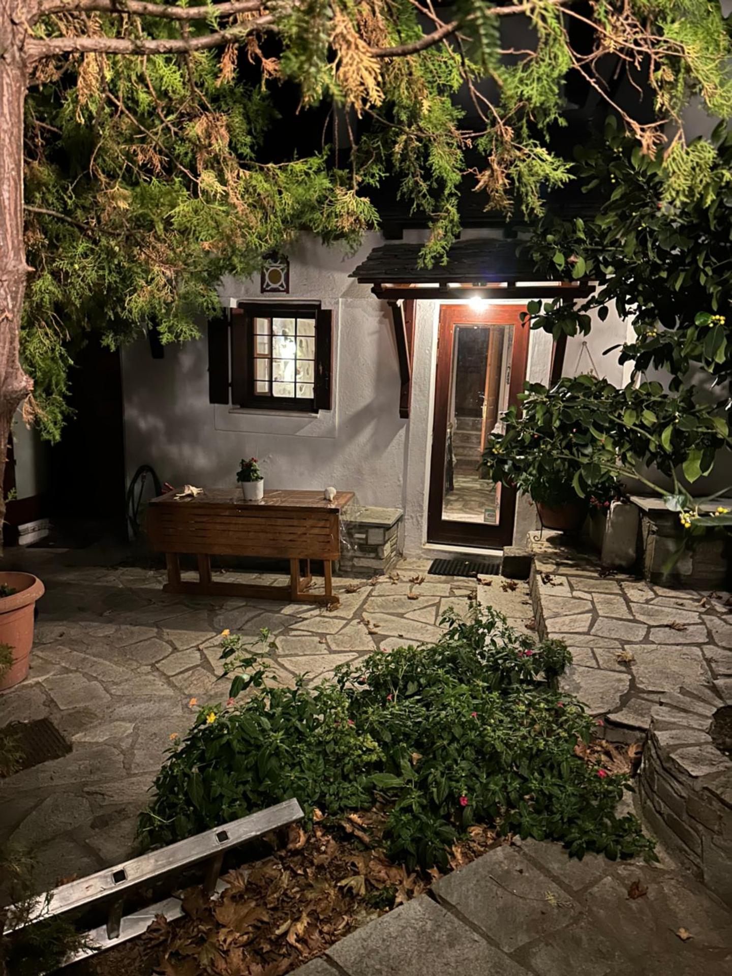 Archontiko Stafylopati