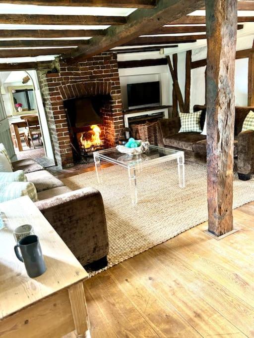 Communal lounge/ TV room