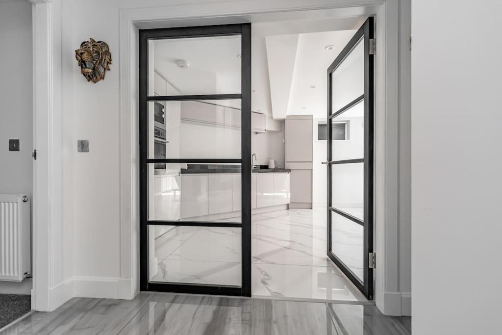 Modern 3BHK near Edinburgh zoo