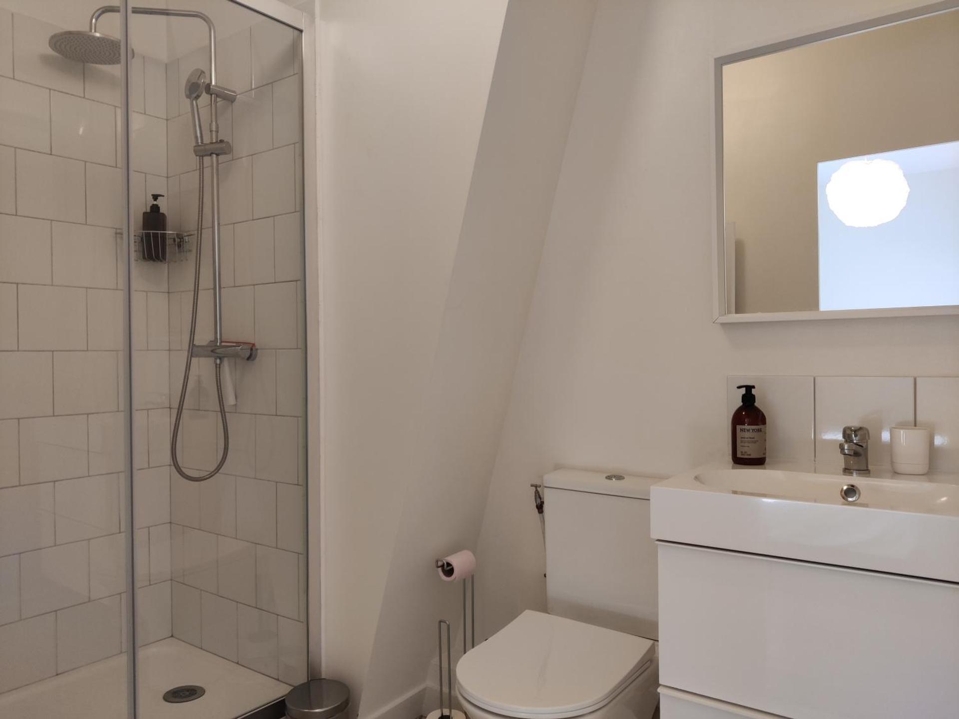 Bel appart rénové avec terrasse