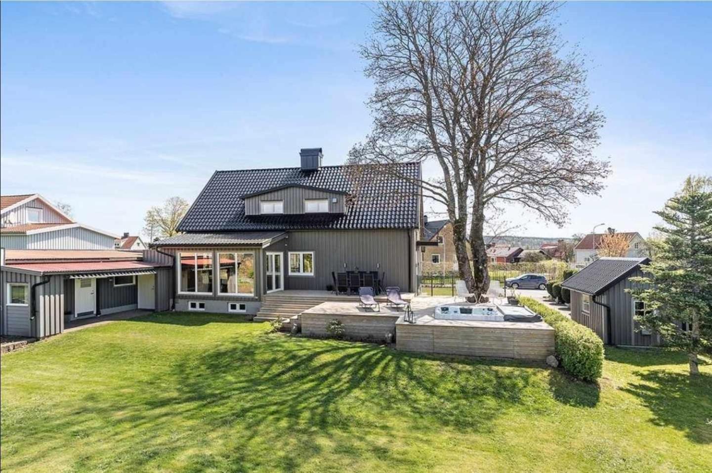 Apartments Smålandsstenar